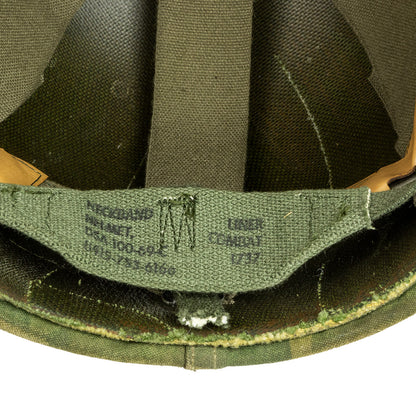 Casque M1 Vietnam LZ X-RAY - Vue de l'intérieur et de son neckband original daté de 1969