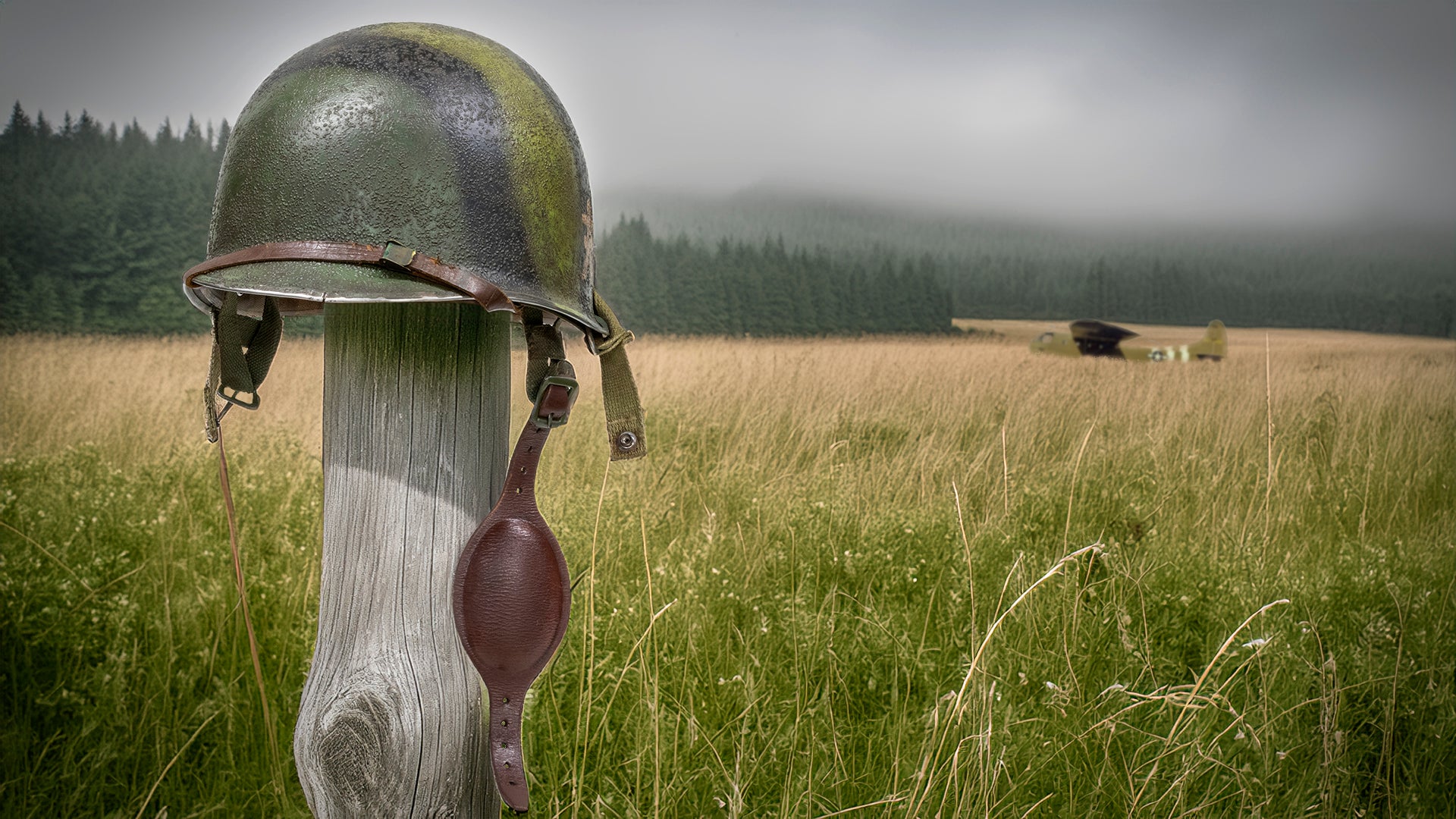 Casque Complet Parachutiste 509th PIR dans un champs Battle Battered patiné Mon Casque M1